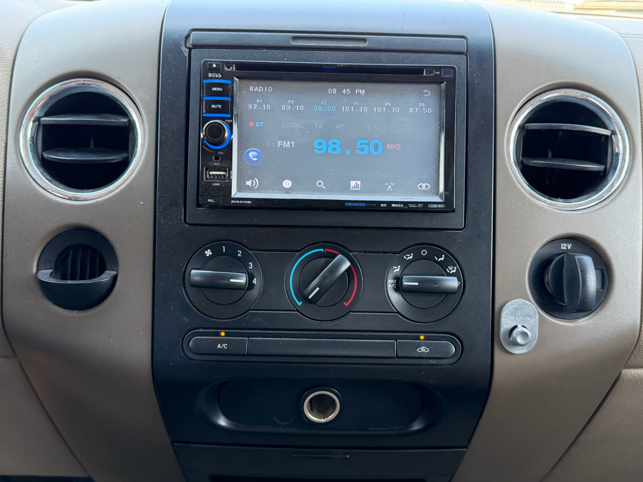 Ford F-150 SuperCrew 139" XLT 2006 Ford F-150 SuperCrew 139" XLT 2006