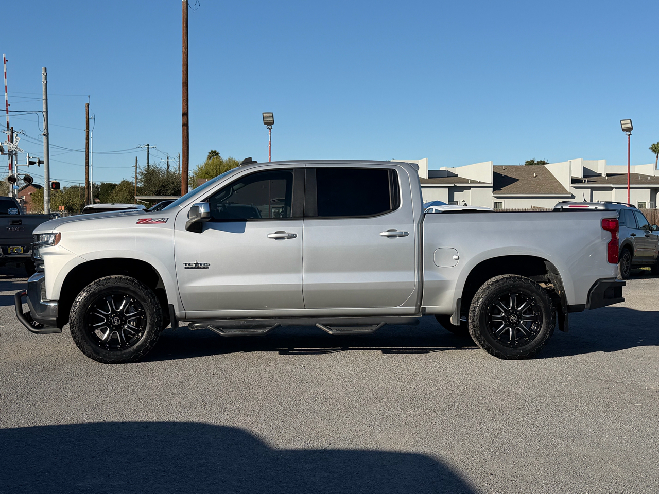Chevrolet Silverado 1500 4WD Crew Cab 147" LT w/1LT 2021