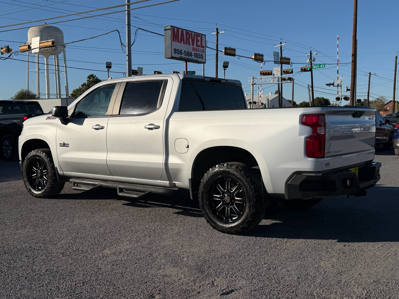 Chevrolet Silverado 1500 4WD Crew Cab 147" LT w/1LT 2021