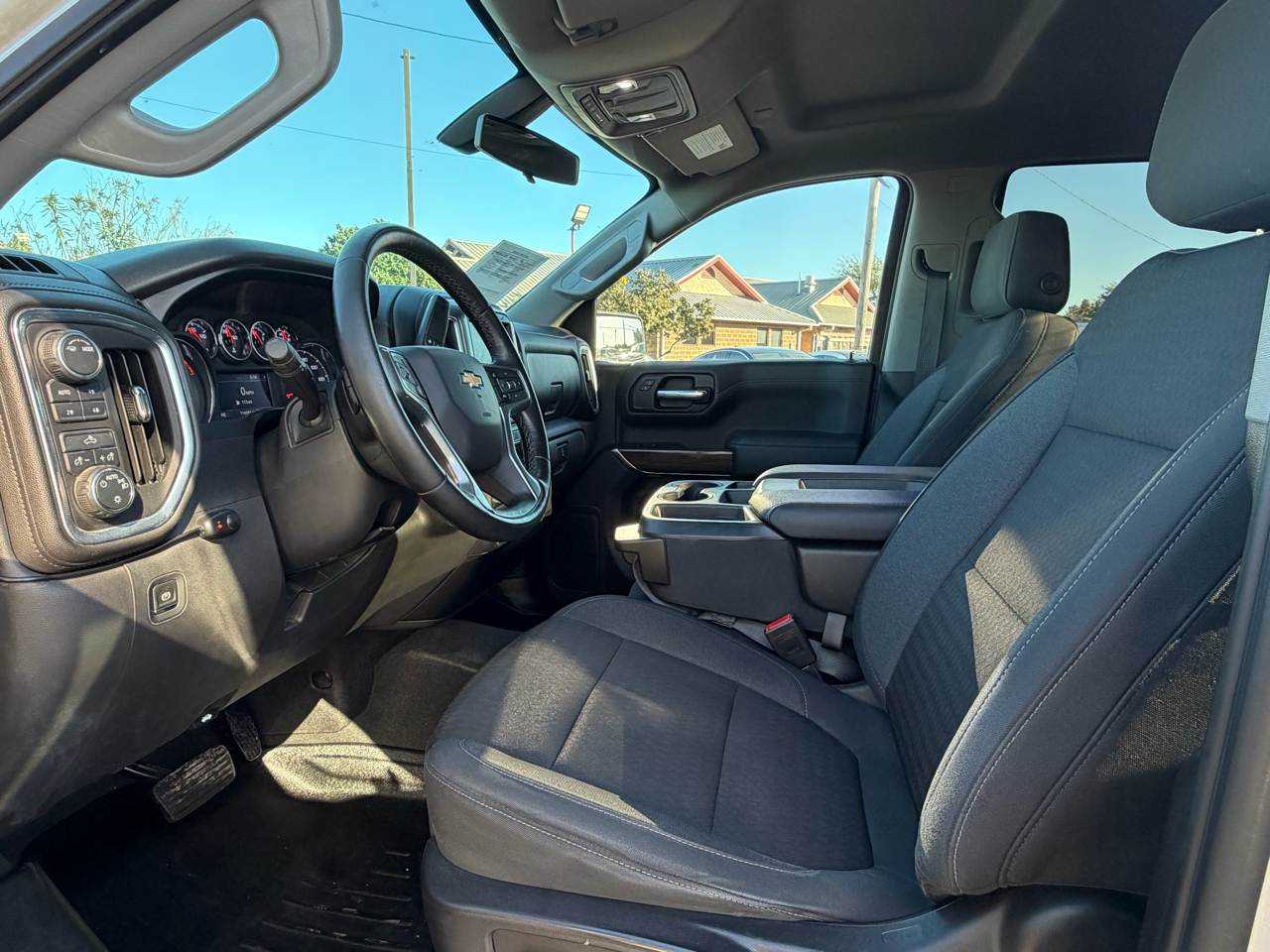 Chevrolet Silverado 1500 4WD Crew Cab 147" LT w/1LT 2021