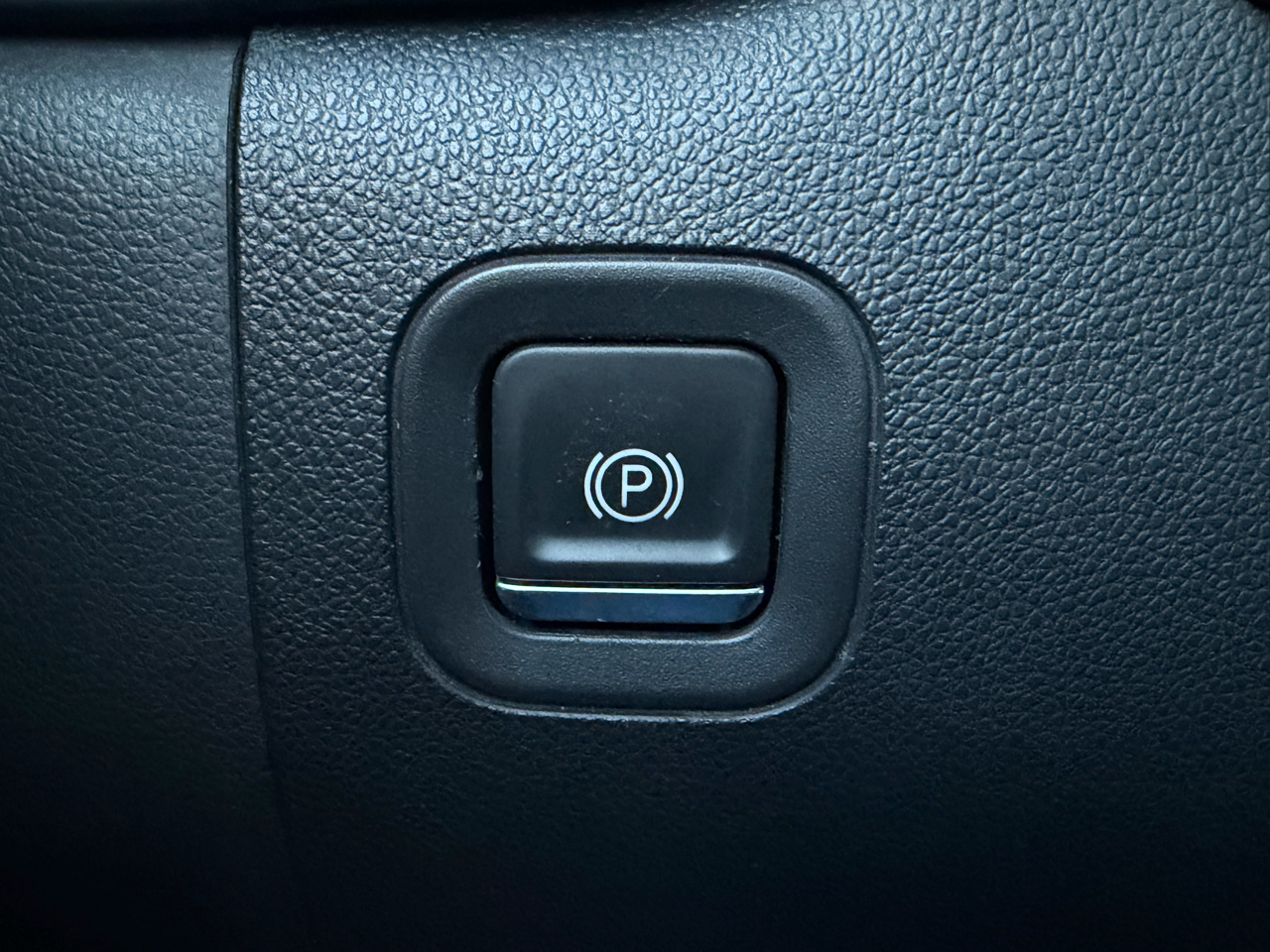 Chevrolet Silverado 1500 4WD Crew Cab 147" LT w/1LT 2021