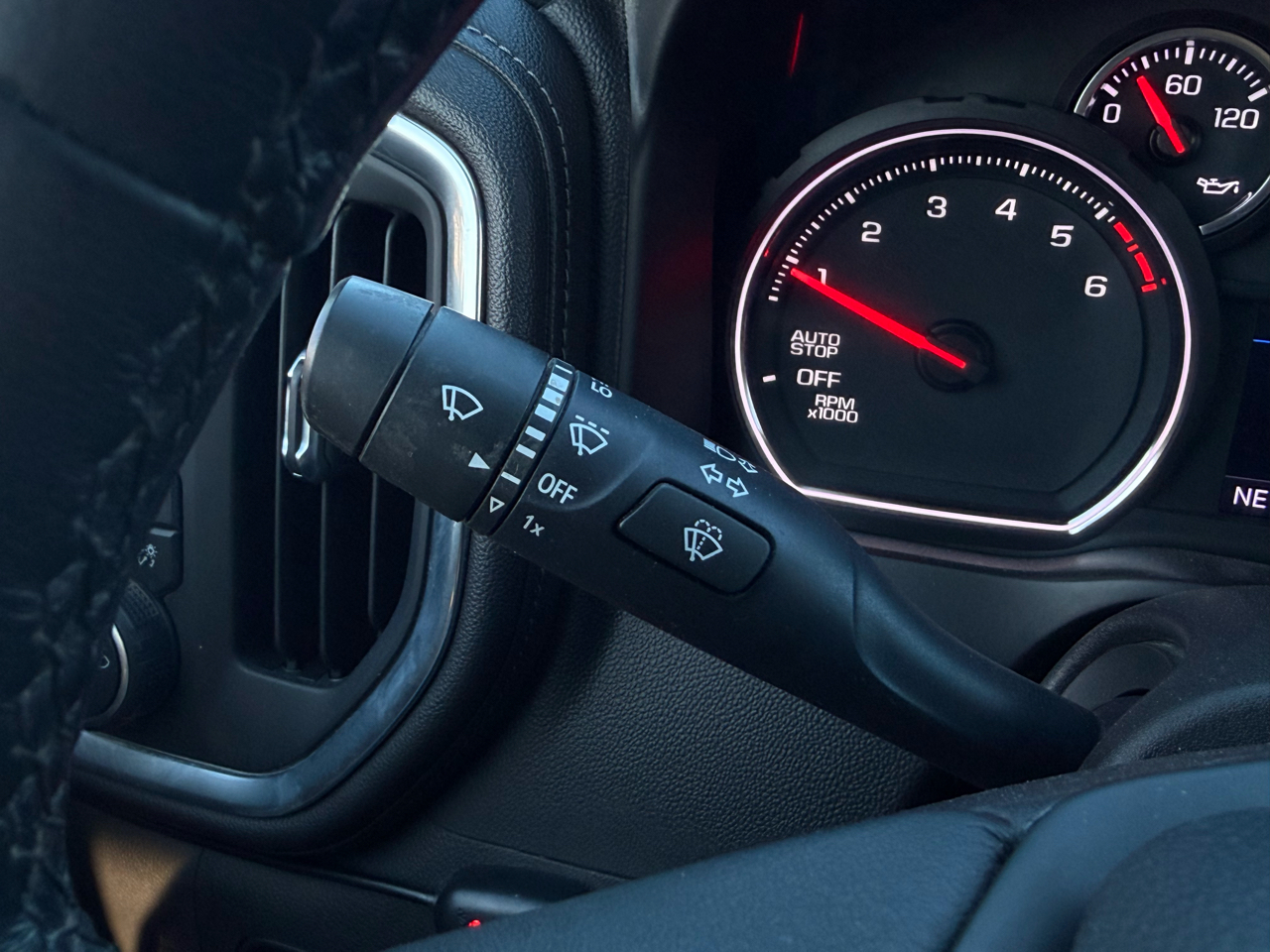 Chevrolet Silverado 1500 4WD Crew Cab 147" LT w/1LT 2021