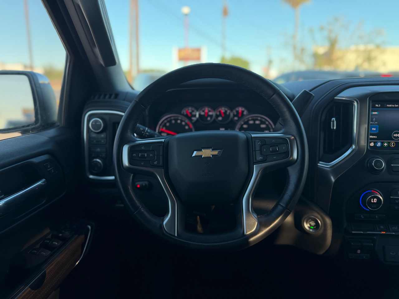 Chevrolet Silverado 1500 4WD Crew Cab 147" LT w/1LT 2021