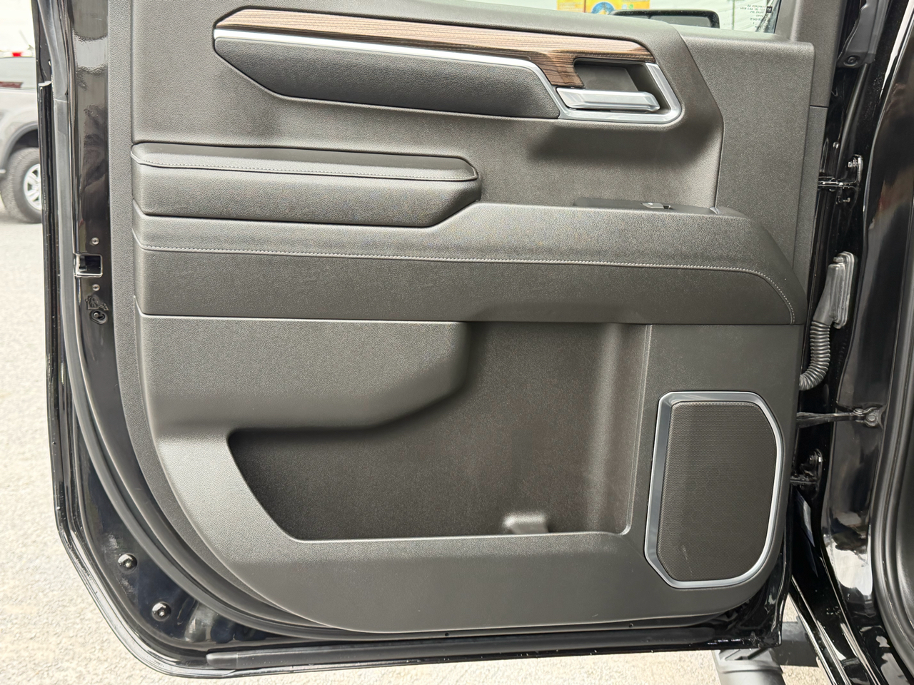 Chevrolet Silverado 1500 2WD Crew Cab 147" RST 2023