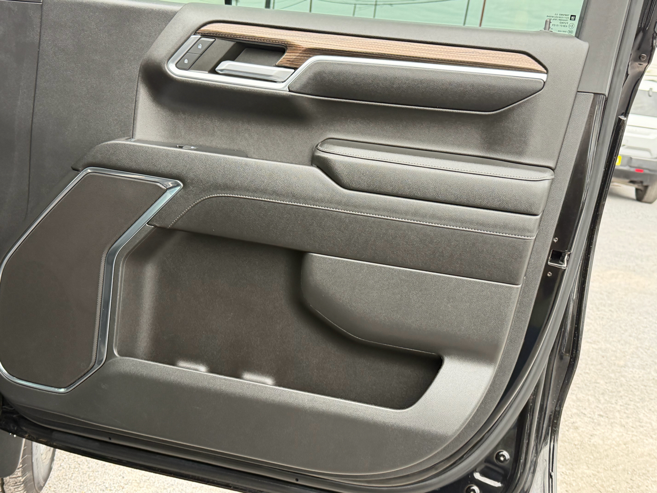 Chevrolet Silverado 1500 2WD Crew Cab 147" RST 2023