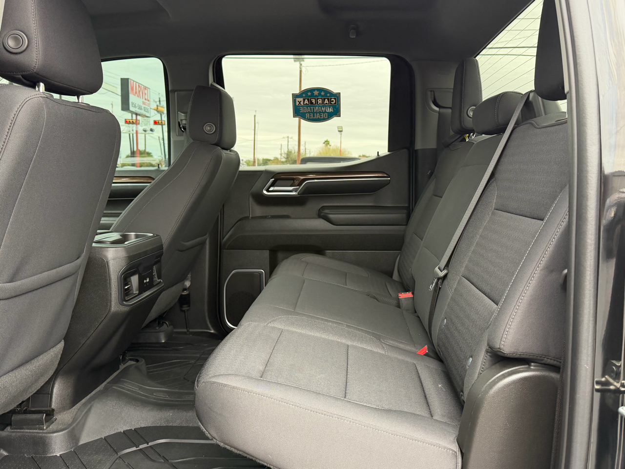 Chevrolet Silverado 1500 2WD Crew Cab 147" RST 2023