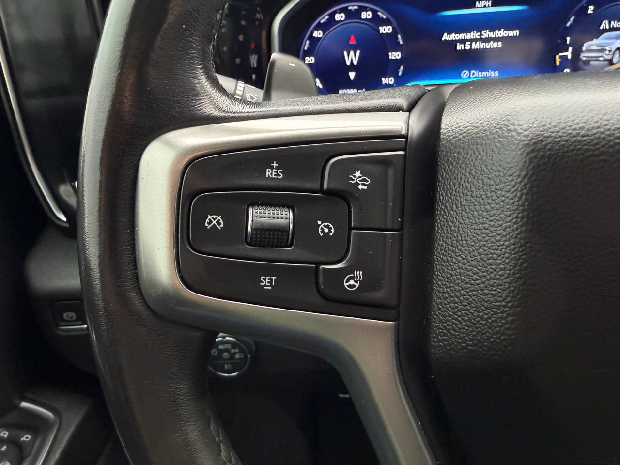 Chevrolet Silverado 1500 2WD Crew Cab 147" RST 2023