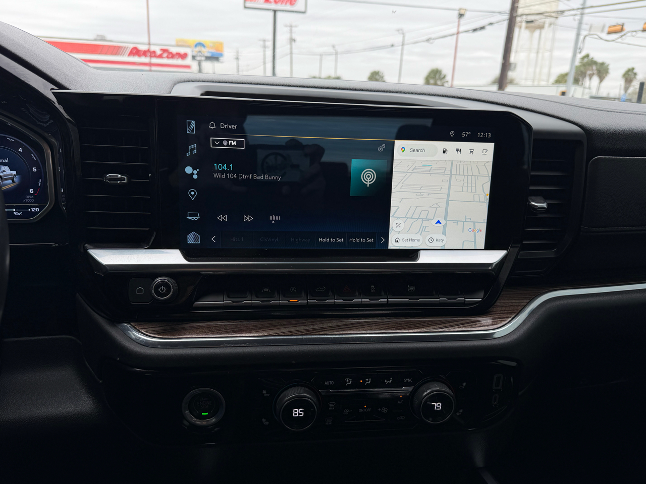 Chevrolet Silverado 1500 2WD Crew Cab 147" RST 2023