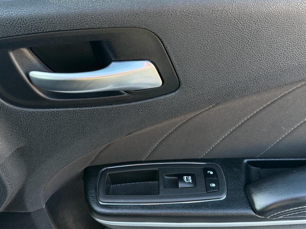 Dodge Charger SXT RWD 2022