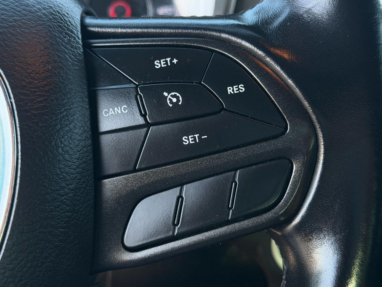 Dodge Charger SXT RWD 2022