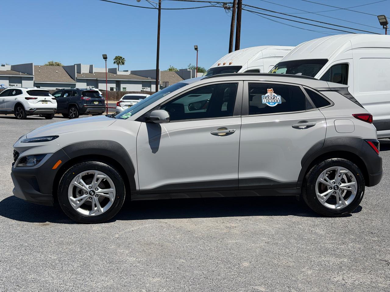 Hyundai Kona SEL Auto FWD 2023