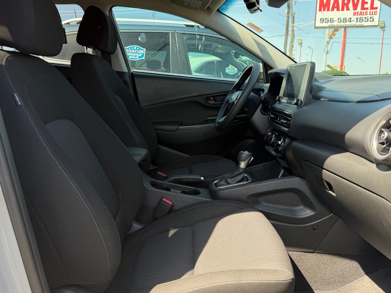 Hyundai Kona SEL Auto FWD 2023