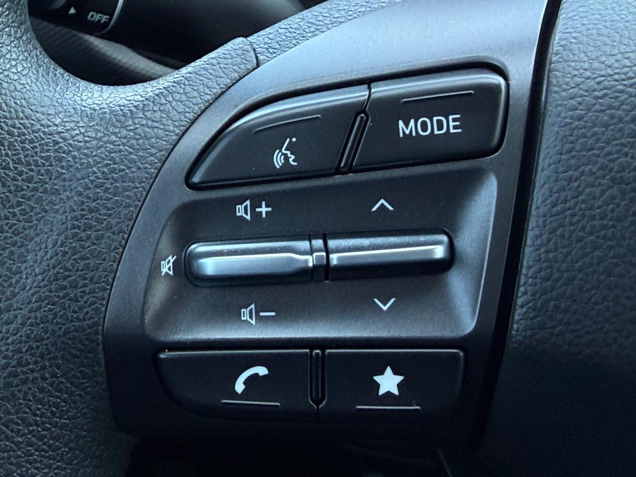 Hyundai Kona SEL Auto FWD 2023