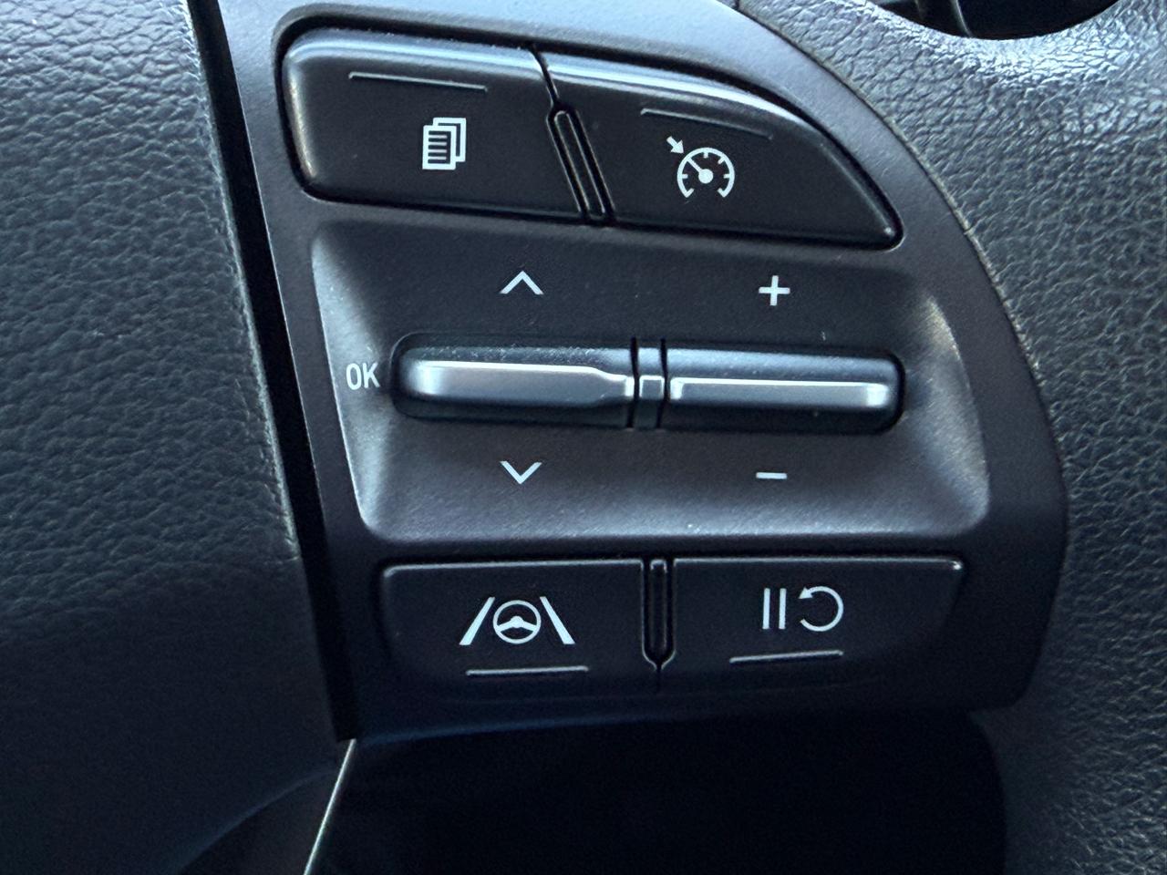 Hyundai Kona SEL Auto FWD 2023