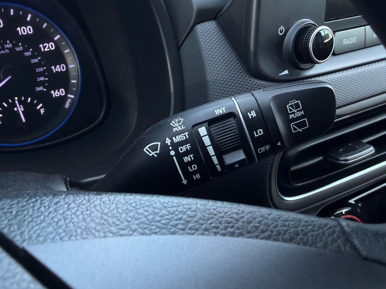 Hyundai Kona SEL Auto FWD 2023