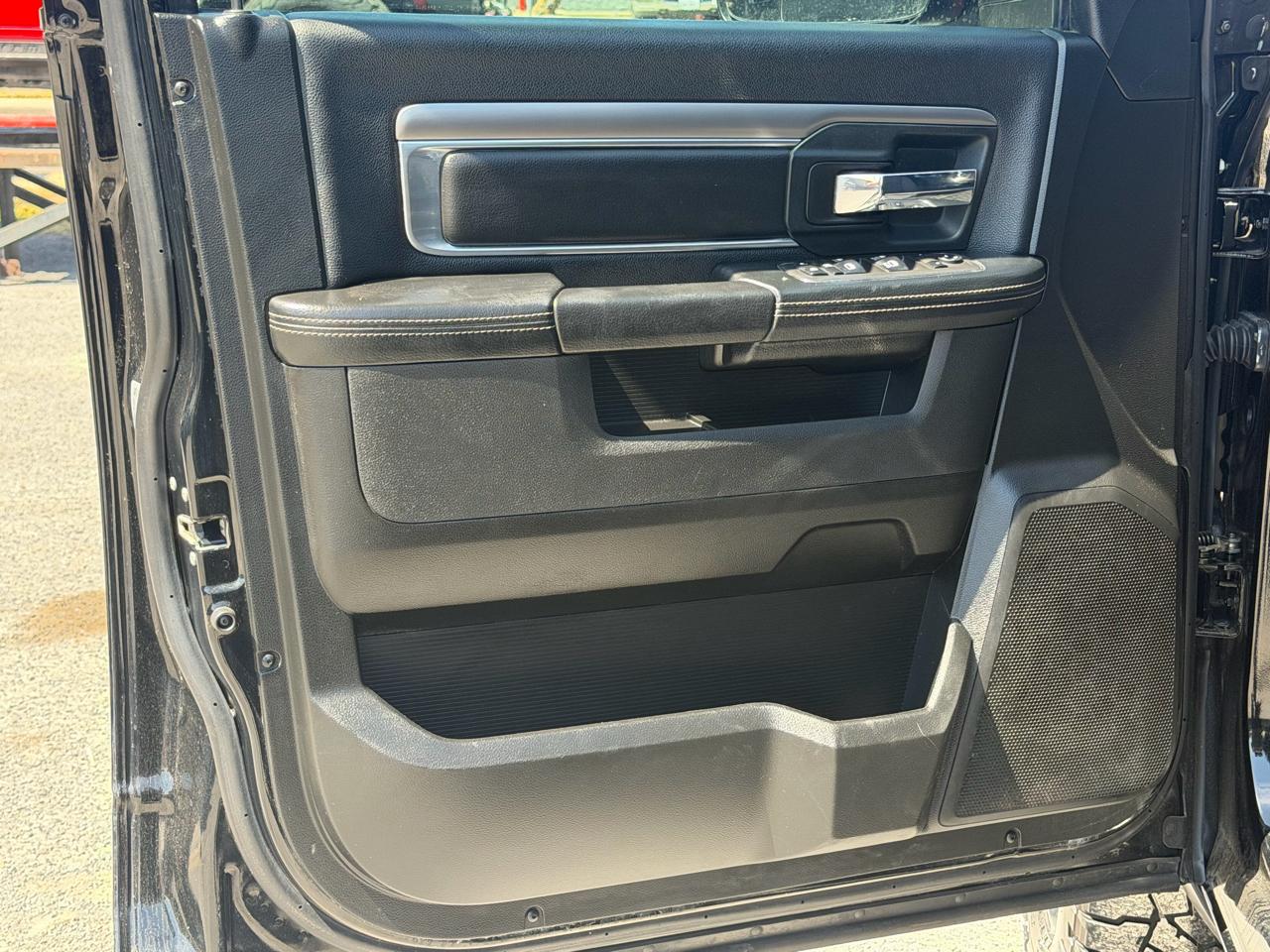 RAM 1500 Classic Warlock 4x4 Quad Cab 6'4" Box 2021