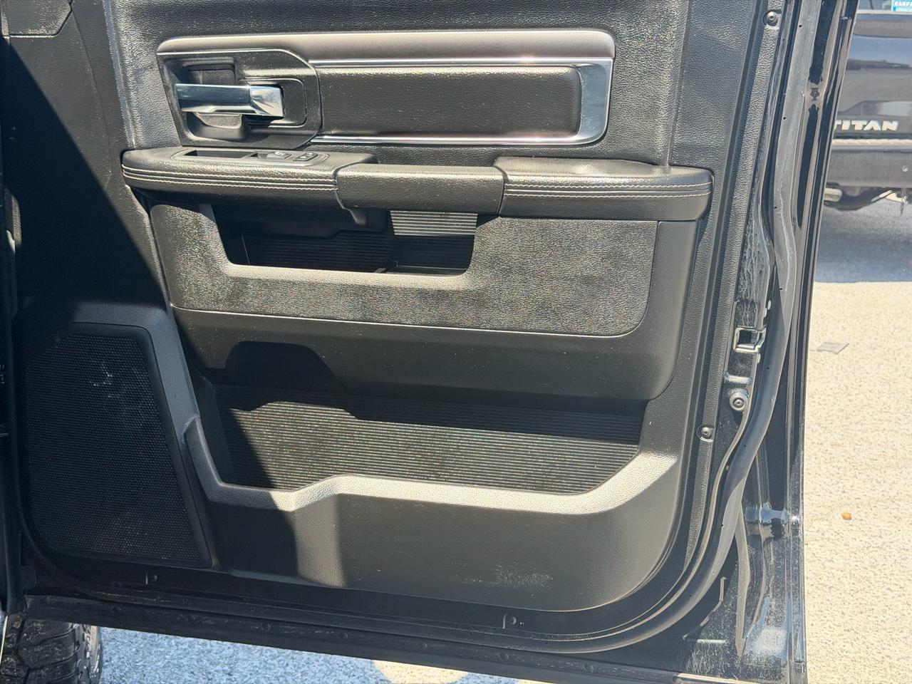 RAM 1500 Classic Warlock 4x4 Quad Cab 6'4" Box 2021