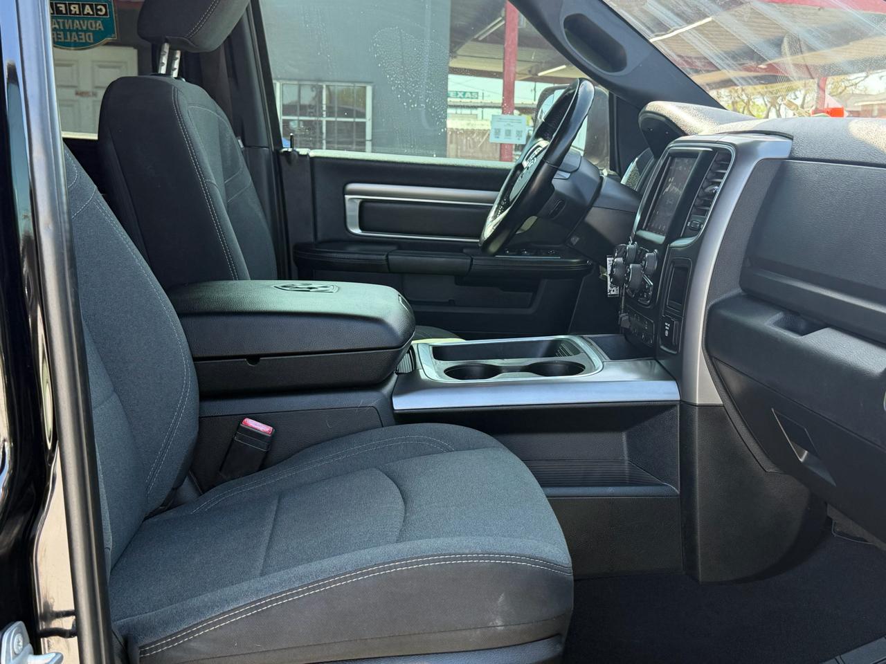 RAM 1500 Classic Warlock 4x4 Quad Cab 6'4" Box 2021