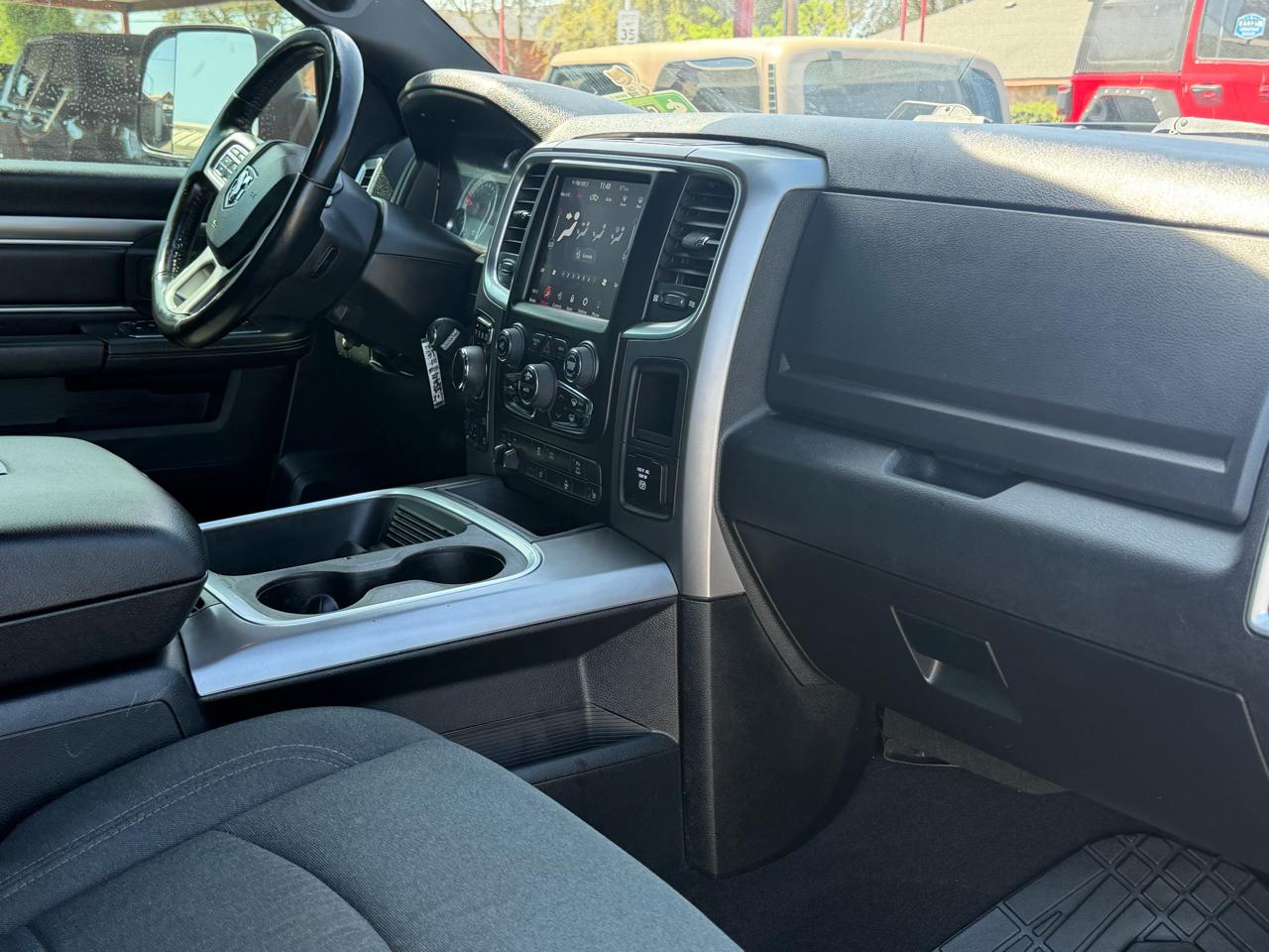 RAM 1500 Classic Warlock 4x4 Quad Cab 6'4" Box 2021