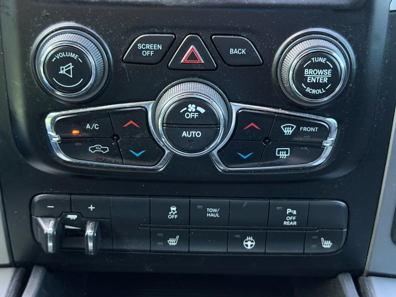 RAM 1500 Classic Warlock 4x4 Quad Cab 6'4" Box 2021