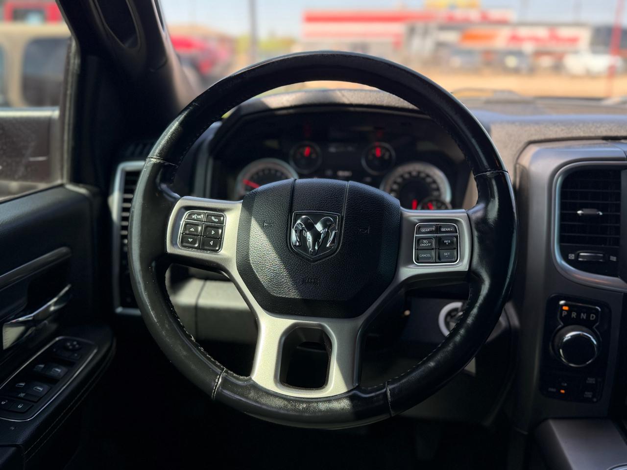 RAM 1500 Classic Warlock 4x4 Quad Cab 6'4" Box 2021