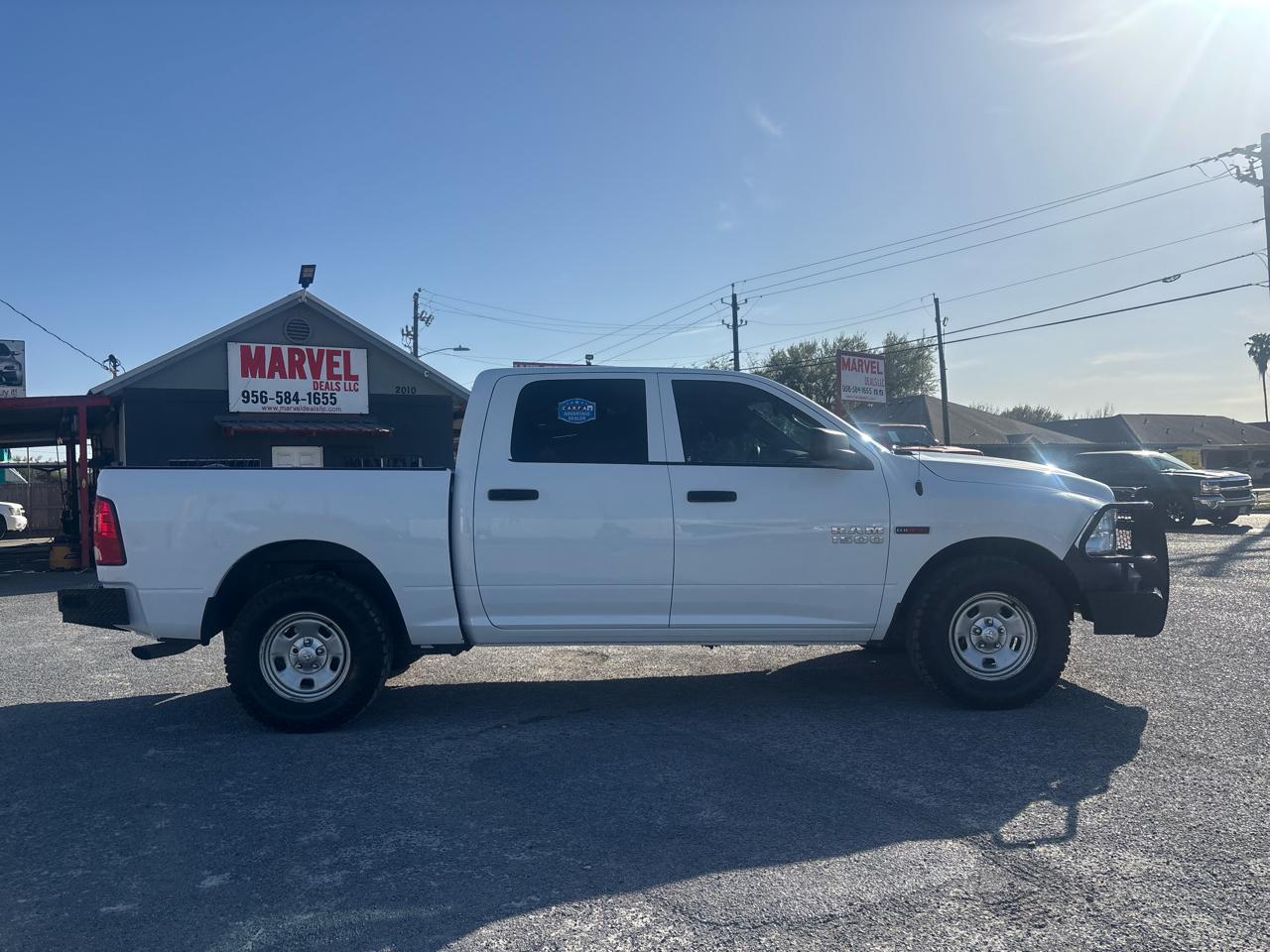 RAM 1500 4WD Crew Cab 140.5" Tradesman 2015