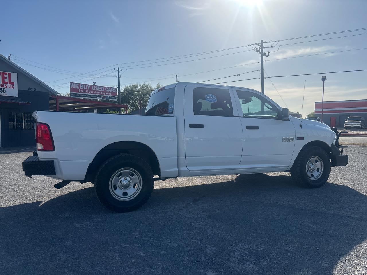 RAM 1500 4WD Crew Cab 140.5" Tradesman 2015