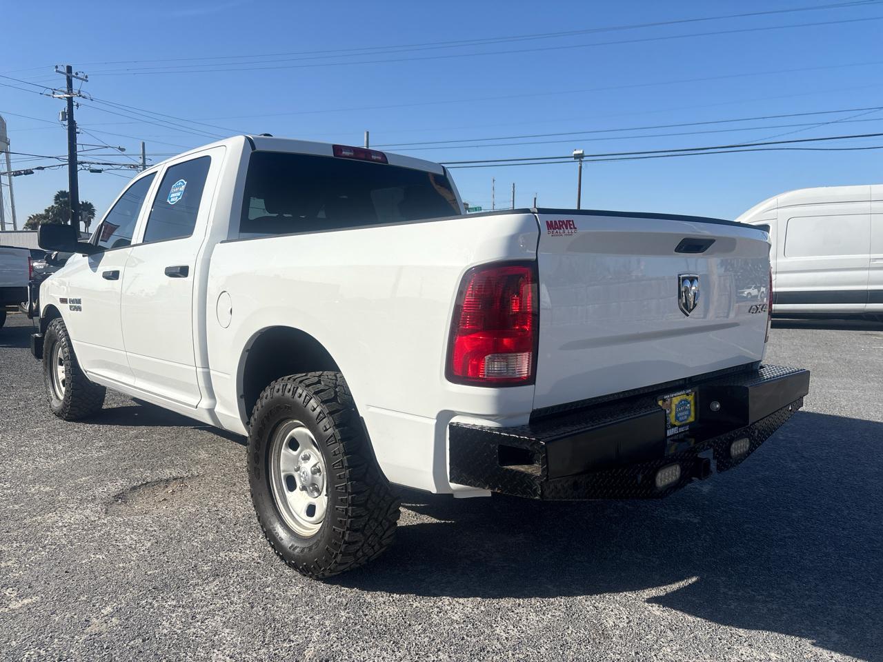 RAM 1500 4WD Crew Cab 140.5" Tradesman 2015