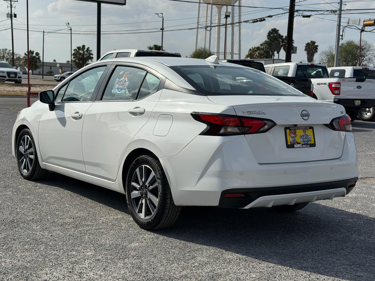 Nissan Versa SV CVT 2023