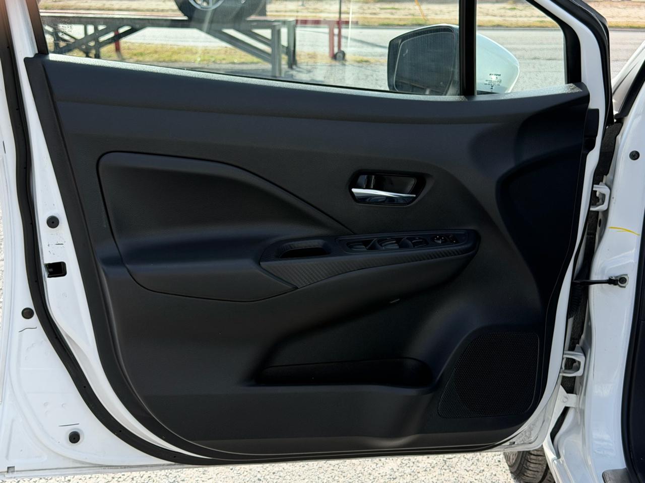 Nissan Versa SV CVT 2023