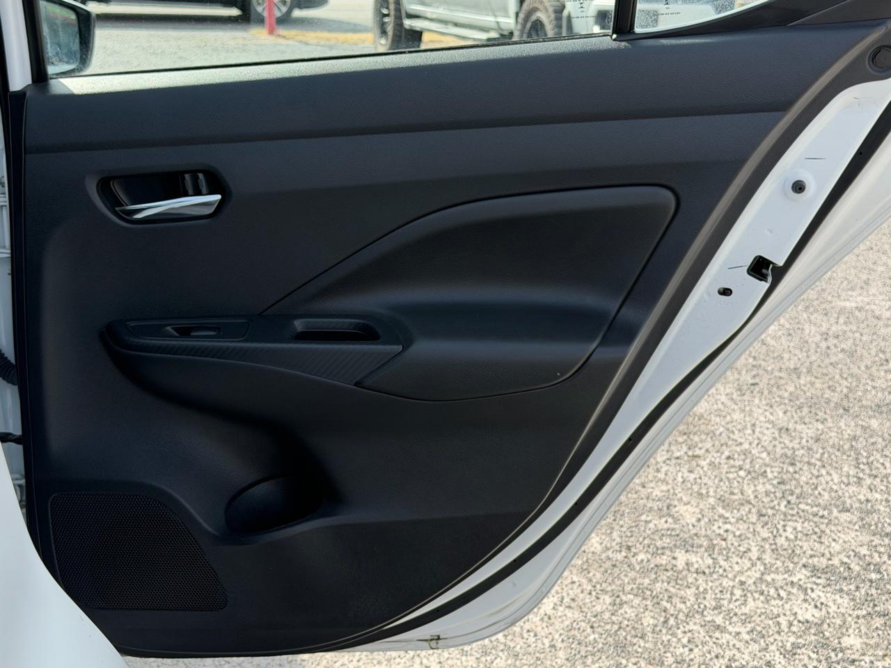 Nissan Versa SV CVT 2023