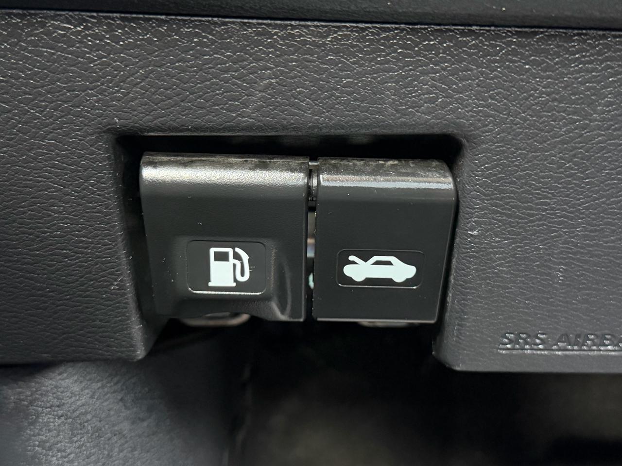 Nissan Versa SV CVT 2023