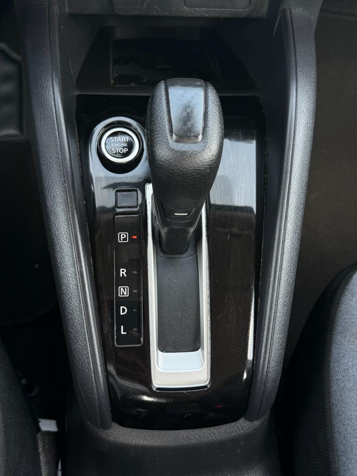 Nissan Versa SV CVT 2023