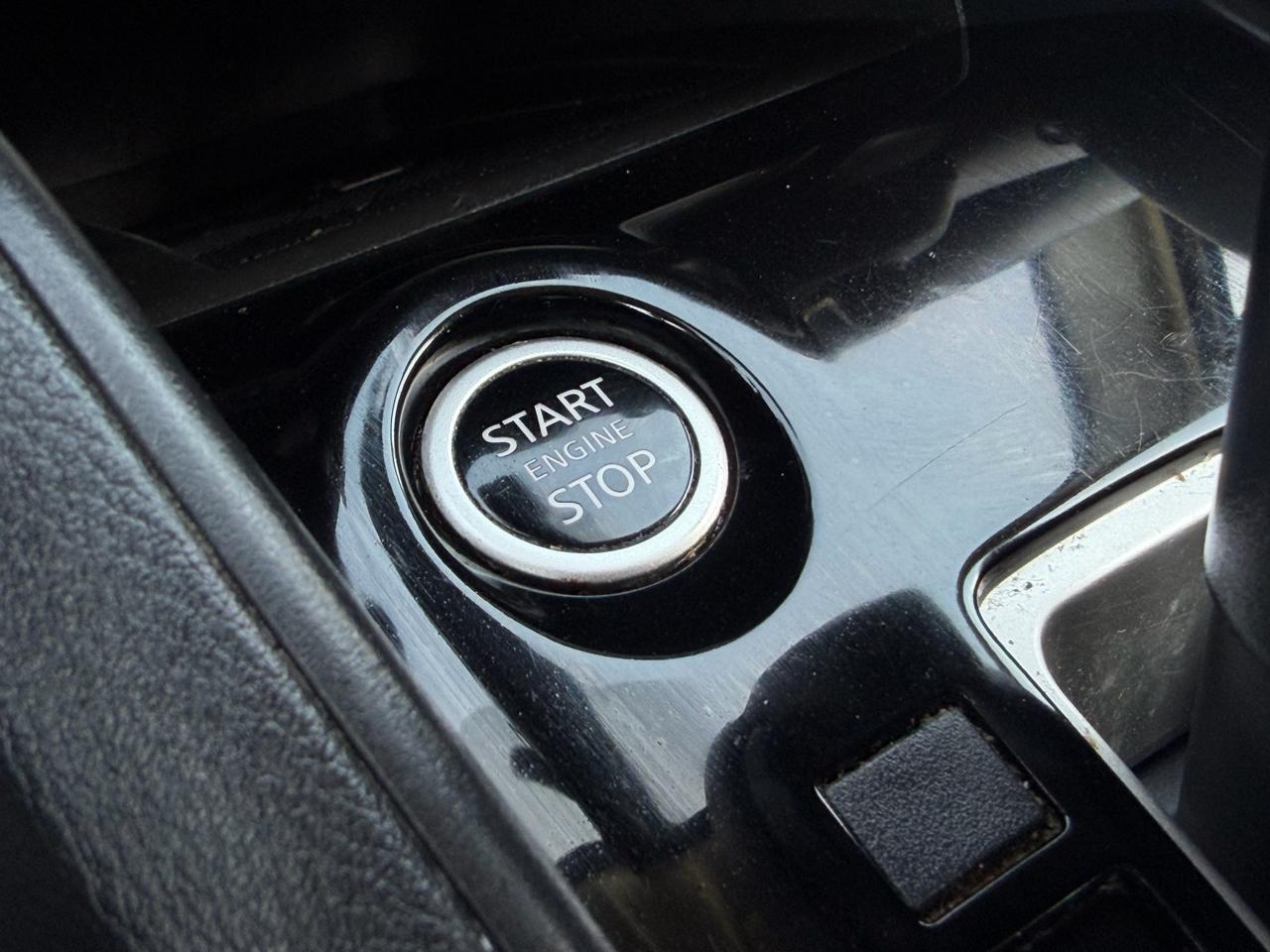 Nissan Versa SV CVT 2023