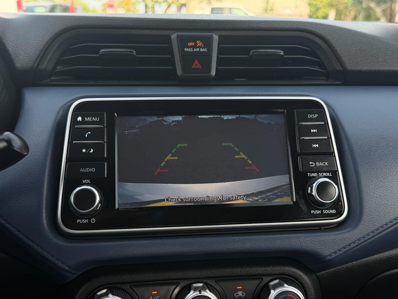 Nissan Versa SV CVT 2023