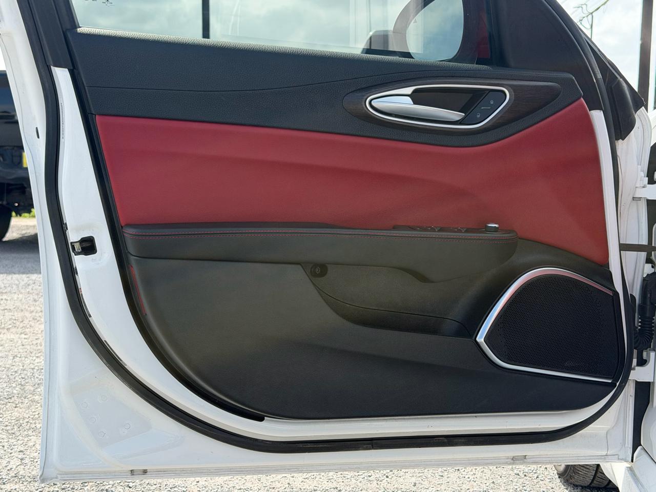 Alfa Romeo Giulia Ti RWD 2021