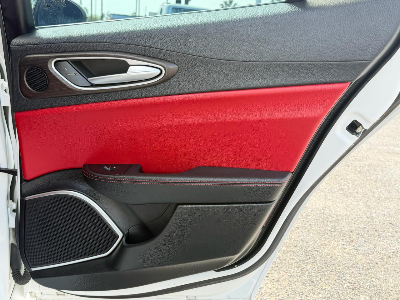 Alfa Romeo Giulia Ti RWD 2021