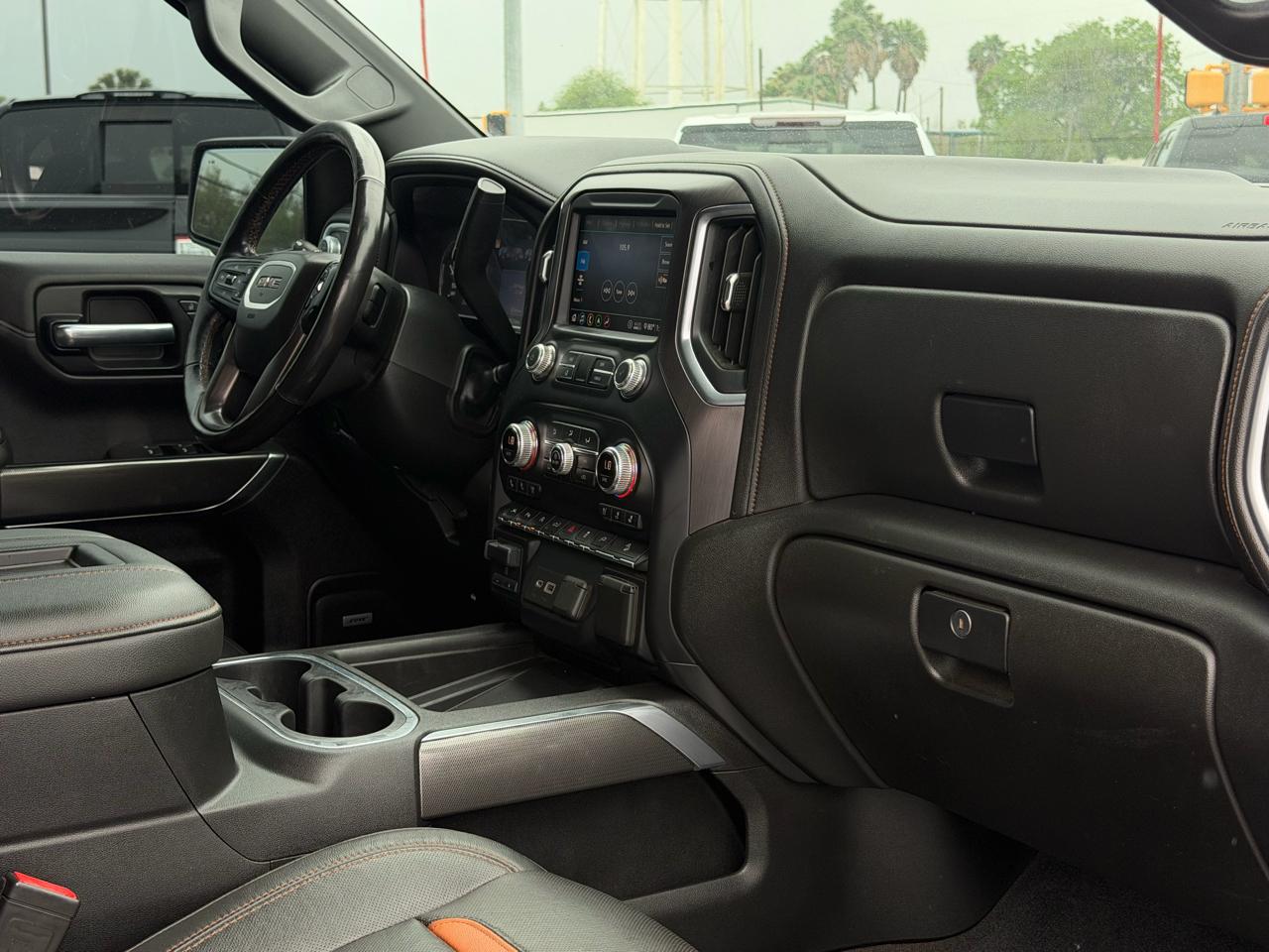 GMC Sierra 1500 4WD Crew Cab 147" AT4 2020