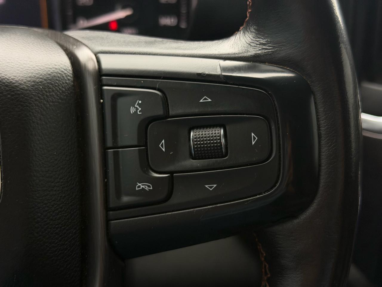 GMC Sierra 1500 4WD Crew Cab 147" AT4 2020