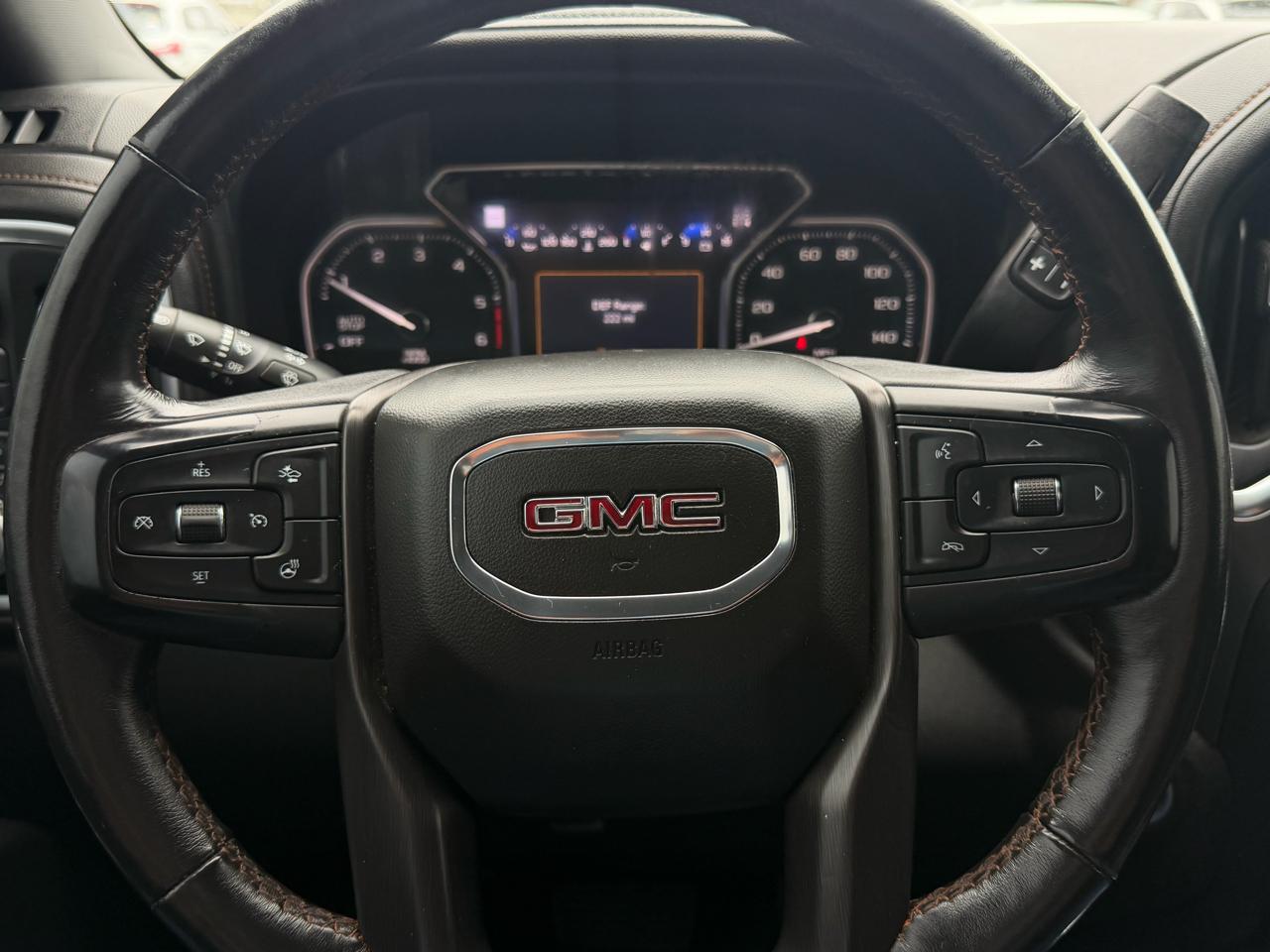 GMC Sierra 1500 4WD Crew Cab 147" AT4 2020