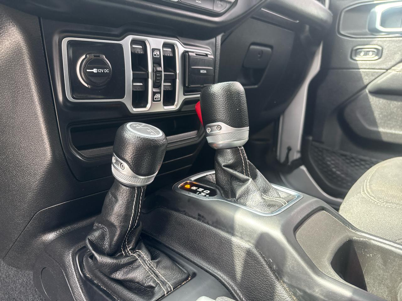 Jeep Gladiator Overland 4x4 *Ltd Avail* 2023
