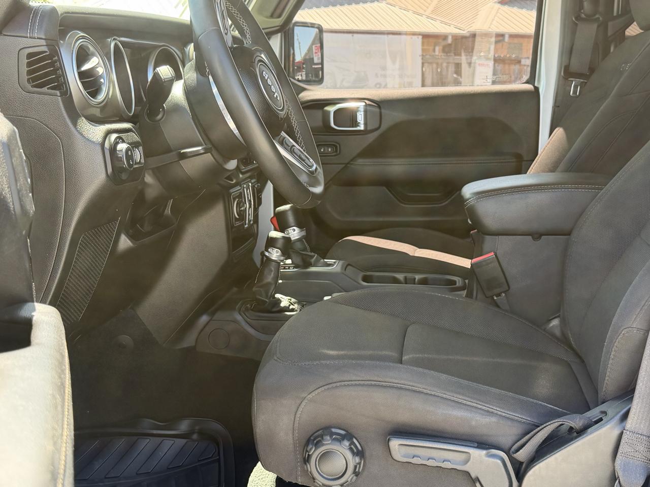 Jeep Gladiator Overland 4x4 *Ltd Avail* 2023