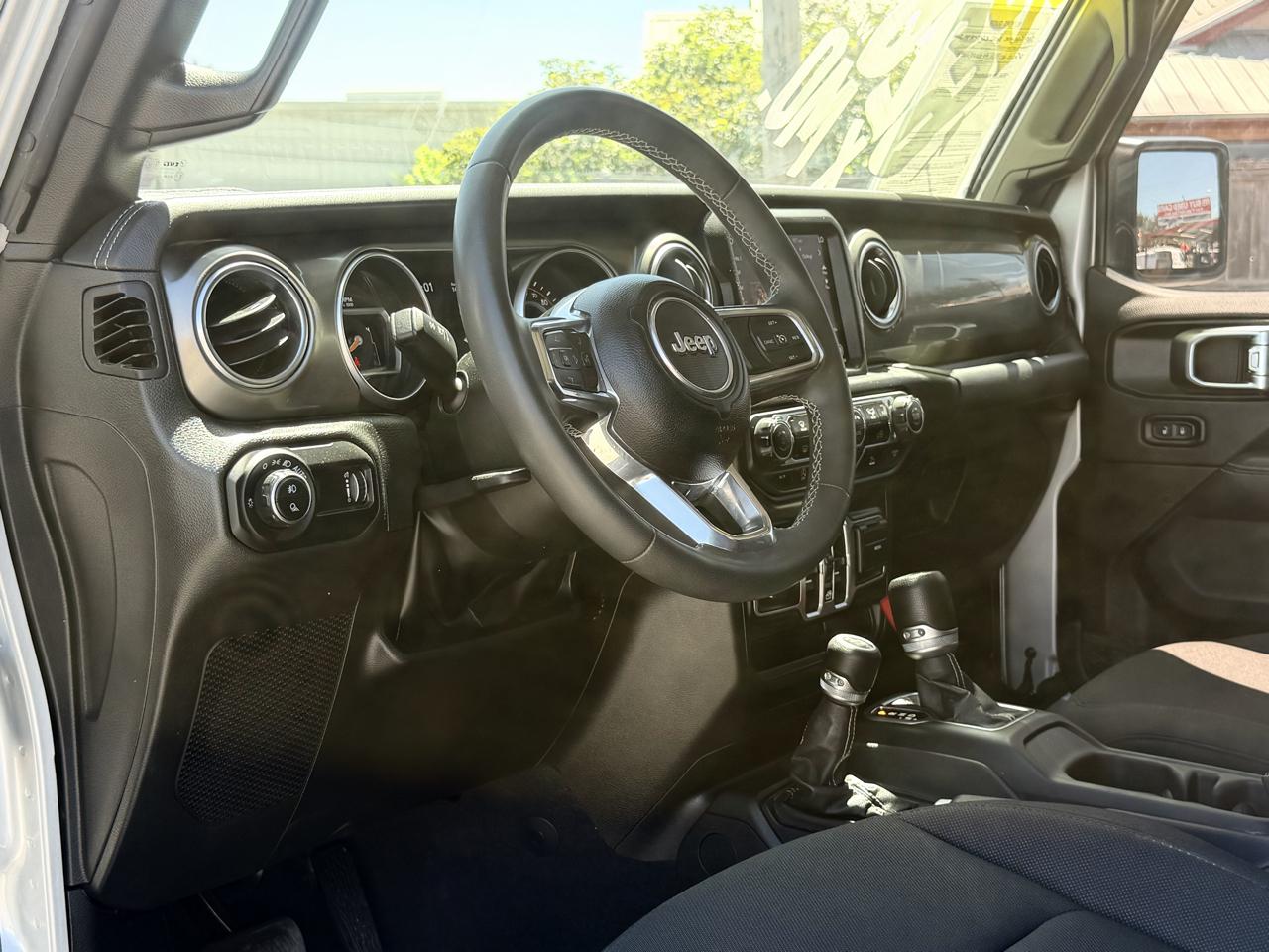 Jeep Gladiator Overland 4x4 *Ltd Avail* 2023