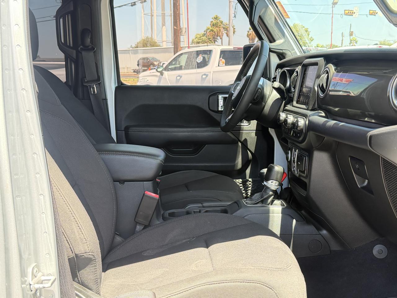 Jeep Gladiator Overland 4x4 *Ltd Avail* 2023