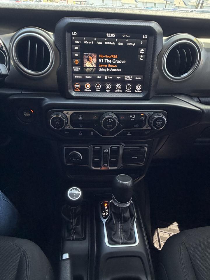 Jeep Gladiator Overland 4x4 *Ltd Avail* 2023