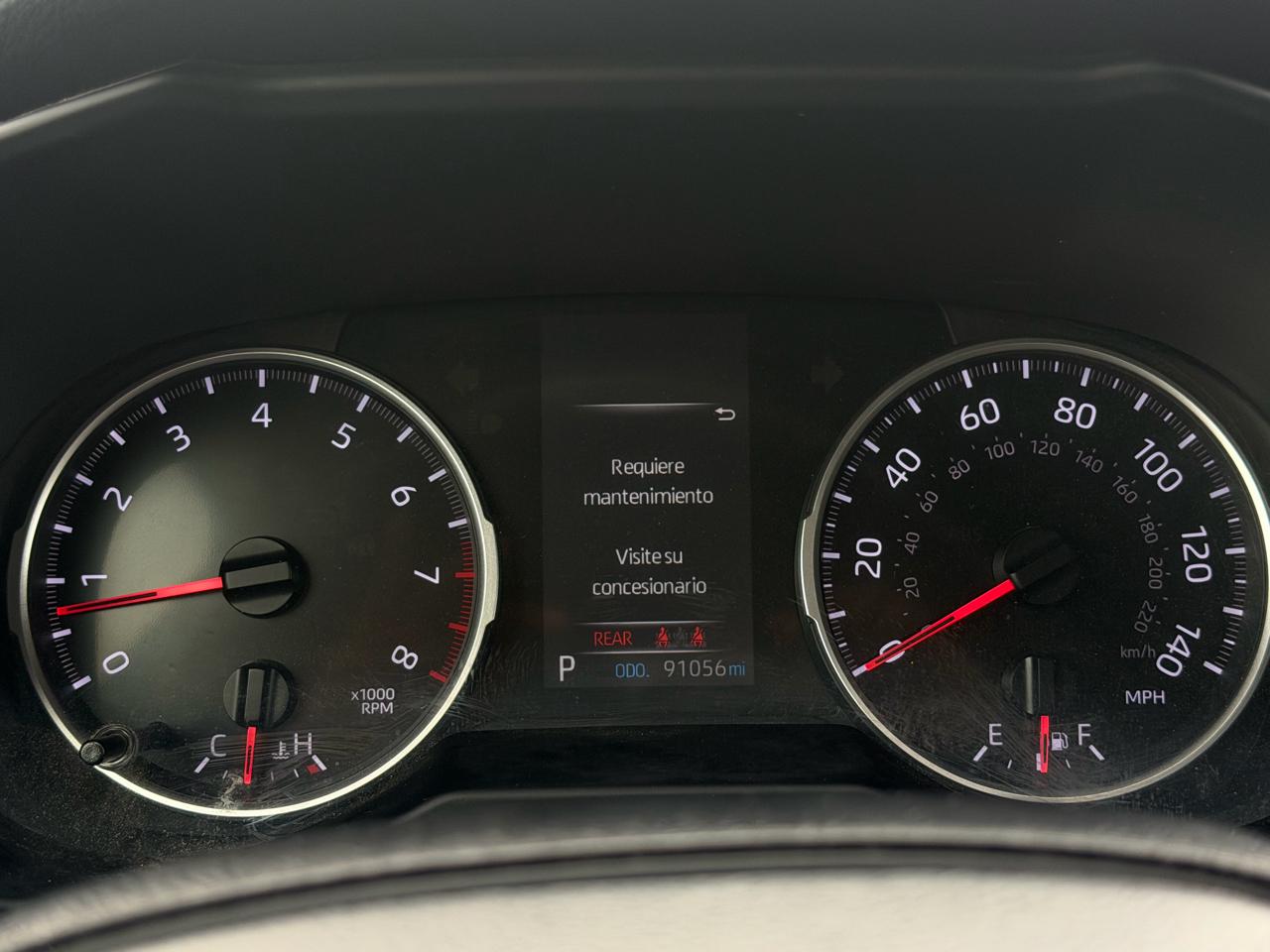 Toyota RAV4 LE FWD (Natl) 2021