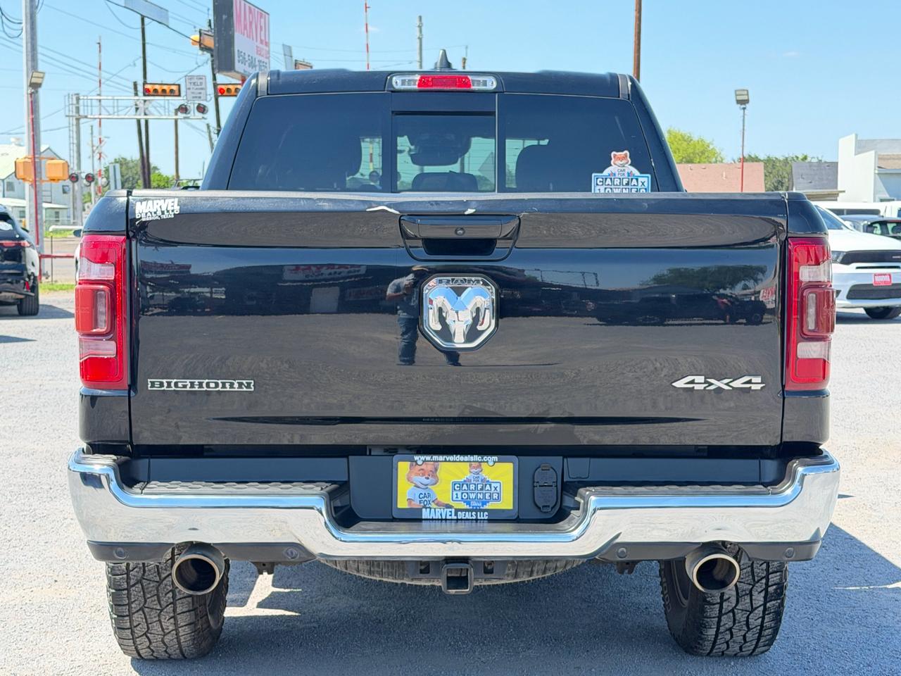 RAM 1500 Big Horn 4x4 Crew Cab 5'7" Box 2022