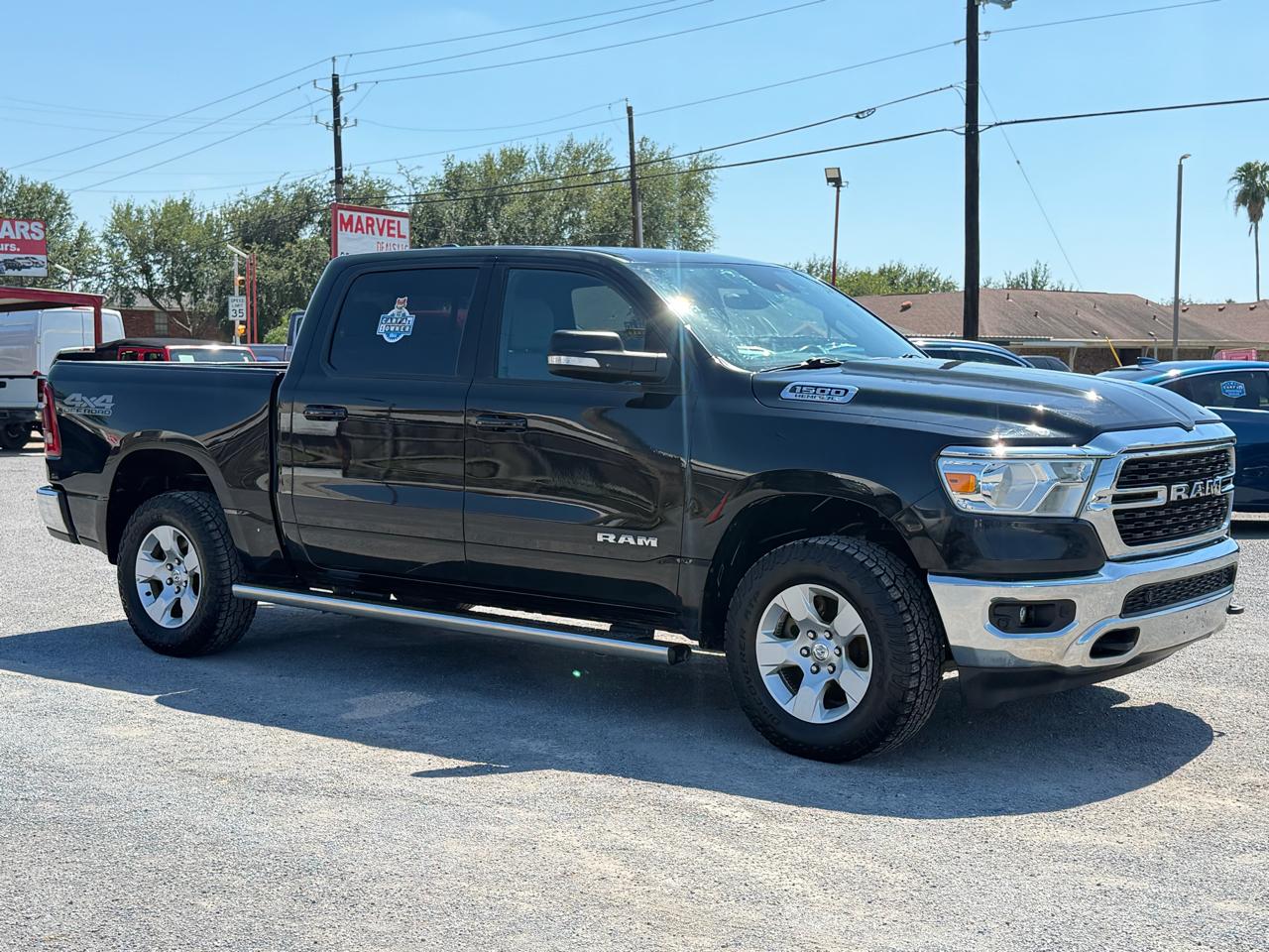 RAM 1500 Big Horn 4x4 Crew Cab 5'7" Box 2022