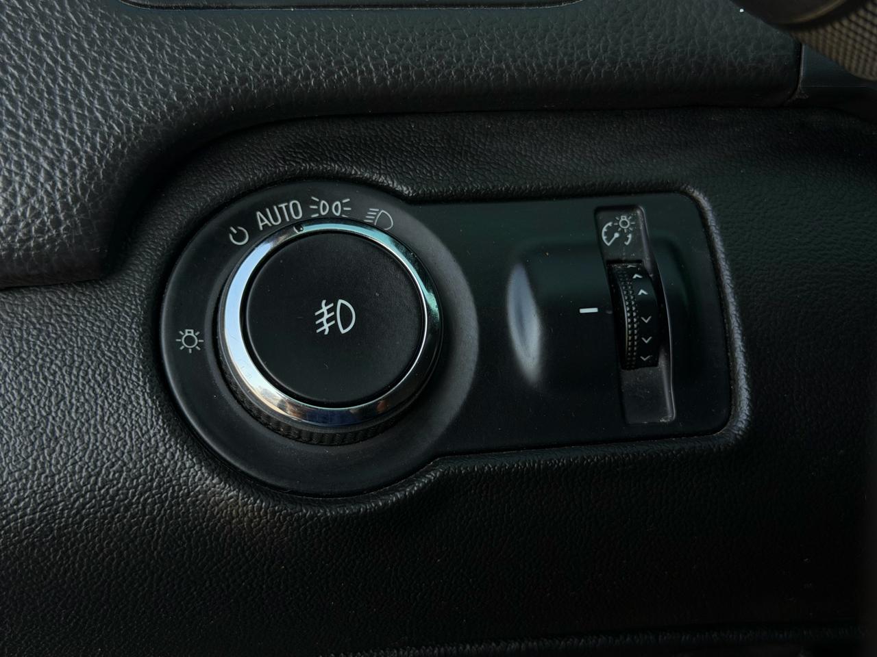 Buick Regal 4dr Sdn Turbo Premium 1 2012