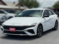 2025 Hyundai Elantra 